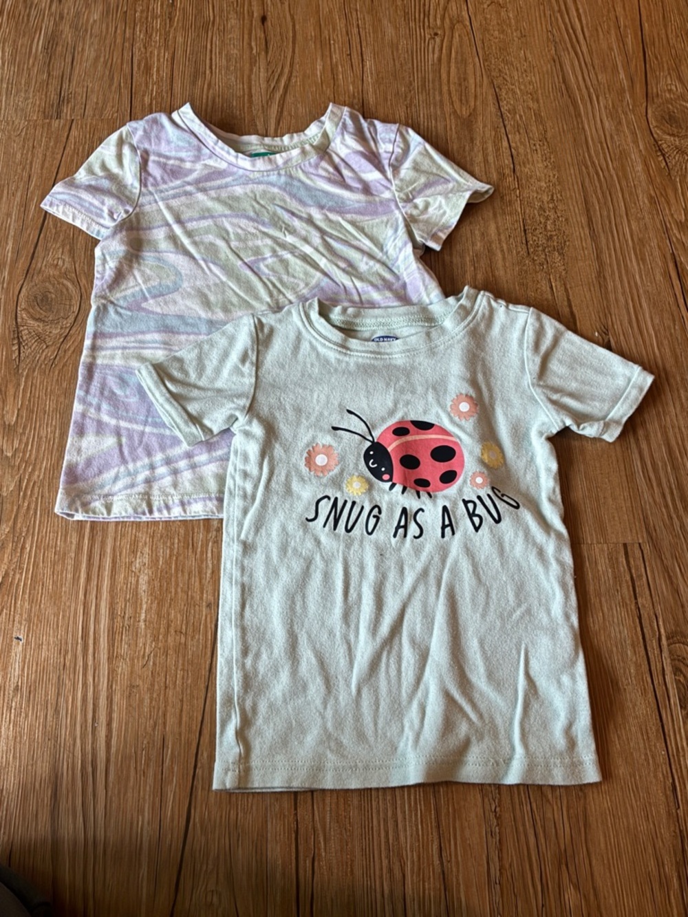 Girl’s short sleeve t-shirt bundle, kids size 6/7